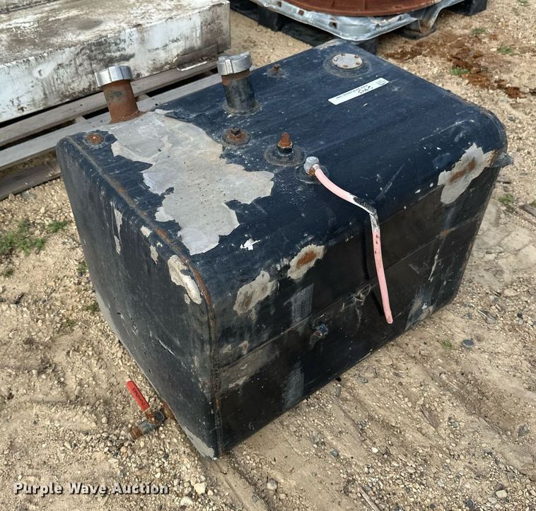 image for item EB2943 (2) fuel tanks