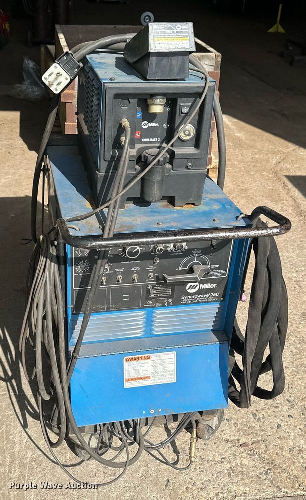 image for item EB2950 Miller Syncrowave 250 welder