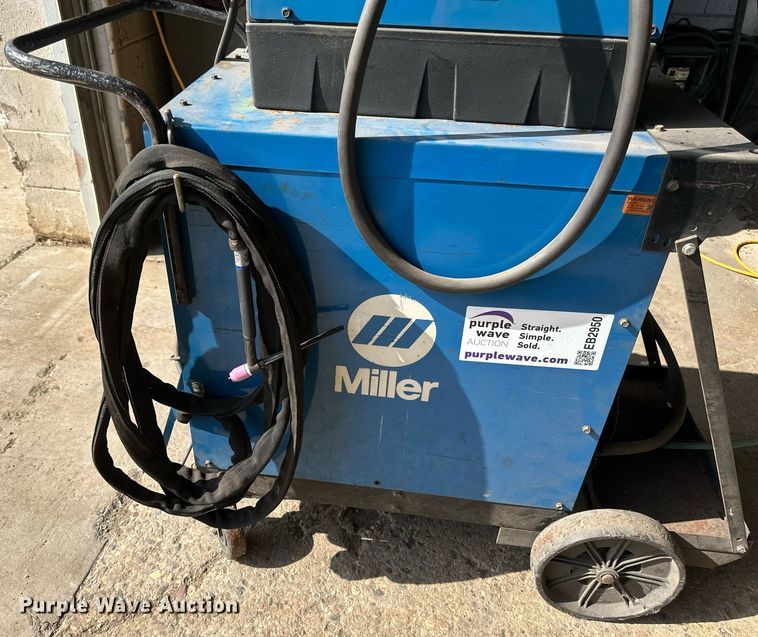 image for item EB2950 Miller Syncrowave 250 welder