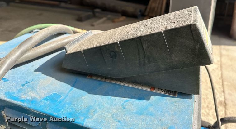 image for item EB2950 Miller Syncrowave 250 welder