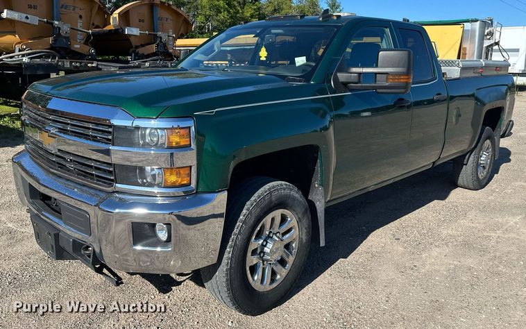 image for item EB2974 2016 Chevrolet Silverado 2500HD Double Cab pickup truck