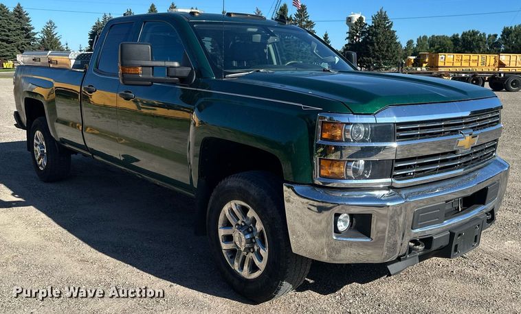 image for item EB2974 2016 Chevrolet Silverado 2500HD Double Cab pickup truck