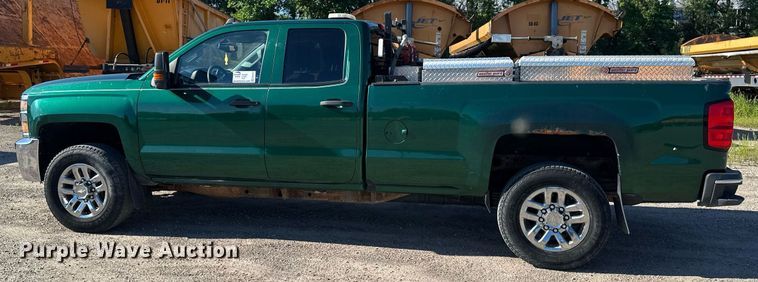 image for item EB2974 2016 Chevrolet Silverado 2500HD Double Cab pickup truck