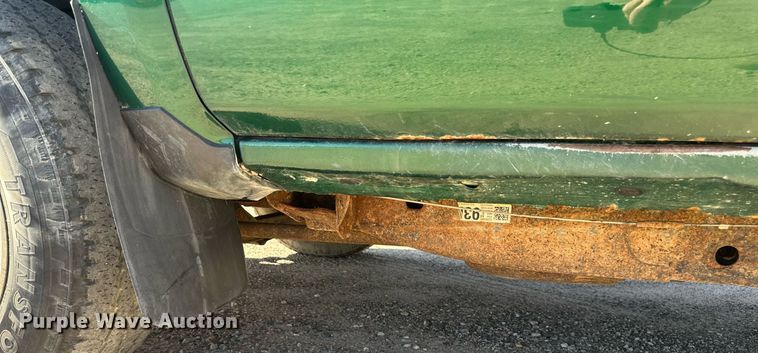 image for item EB2974 2016 Chevrolet Silverado 2500HD Double Cab pickup truck