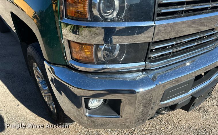 image for item EB2974 2016 Chevrolet Silverado 2500HD Double Cab pickup truck