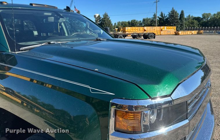 image for item EB2974 2016 Chevrolet Silverado 2500HD Double Cab pickup truck