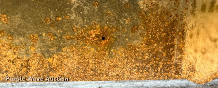 image for item EB2974 2016 Chevrolet Silverado 2500HD Double Cab pickup truck