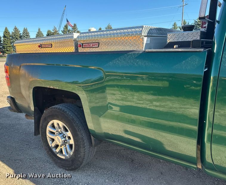 image for item EB2974 2016 Chevrolet Silverado 2500HD Double Cab pickup truck