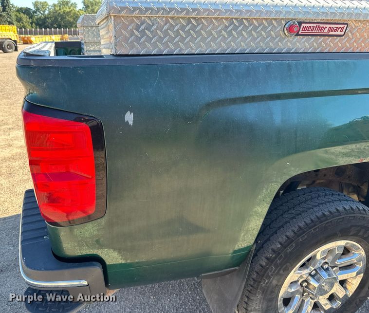 image for item EB2974 2016 Chevrolet Silverado 2500HD Double Cab pickup truck