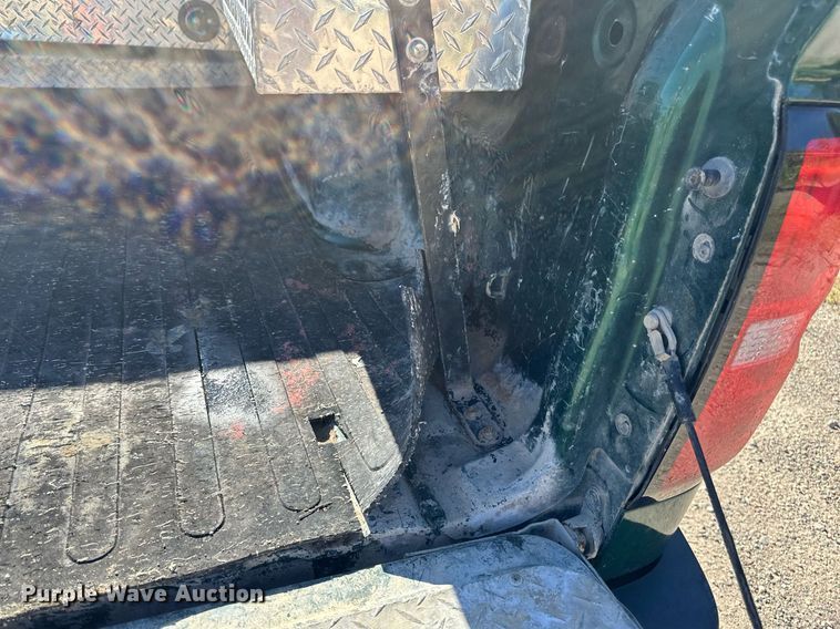 image for item EB2974 2016 Chevrolet Silverado 2500HD Double Cab pickup truck