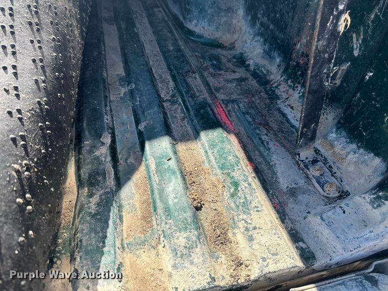 image for item EB2974 2016 Chevrolet Silverado 2500HD Double Cab pickup truck