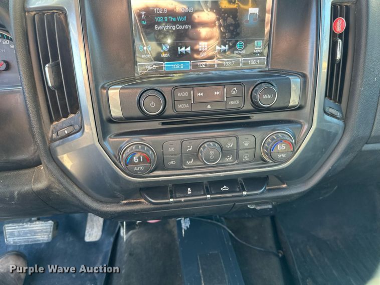 image for item EB2974 2016 Chevrolet Silverado 2500HD Double Cab pickup truck