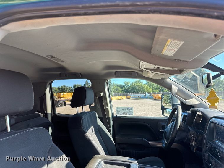 image for item EB2974 2016 Chevrolet Silverado 2500HD Double Cab pickup truck