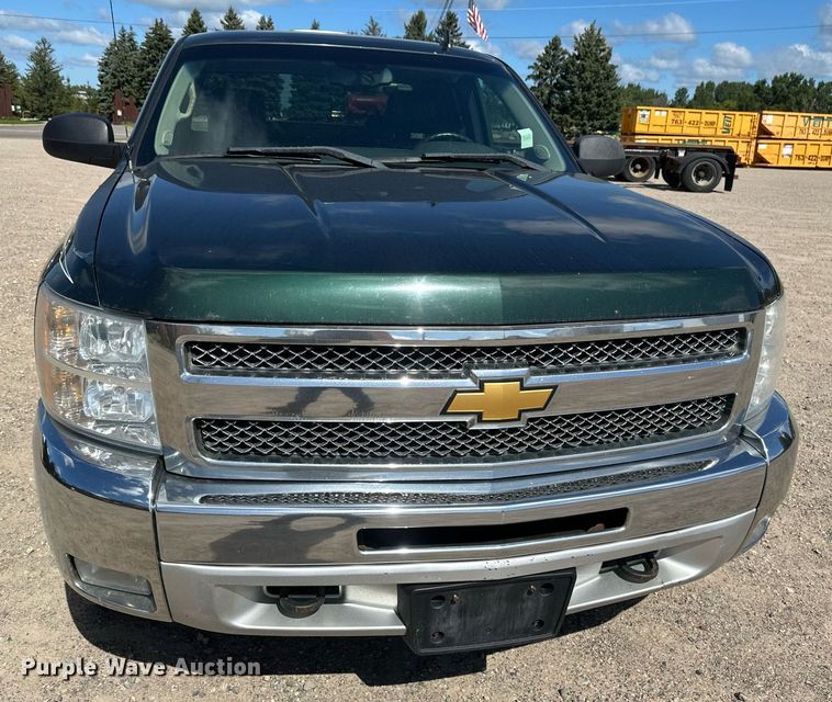 image for item EB2976 2013 Chevrolet Silverado 1500 Ext. Cab pickup truck