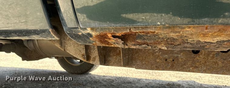 image for item EB2976 2013 Chevrolet Silverado 1500 Ext. Cab pickup truck