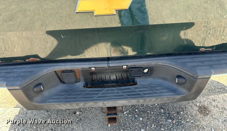 image for item EB2976 2013 Chevrolet Silverado 1500 Ext. Cab pickup truck