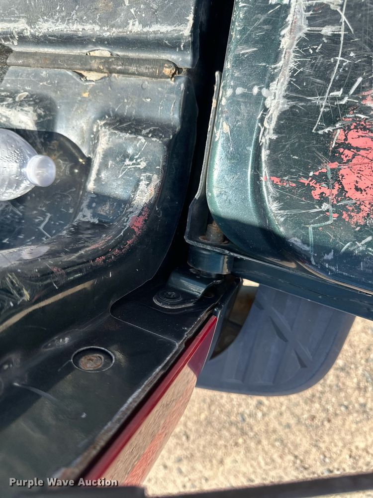 image for item EB2976 2013 Chevrolet Silverado 1500 Ext. Cab pickup truck