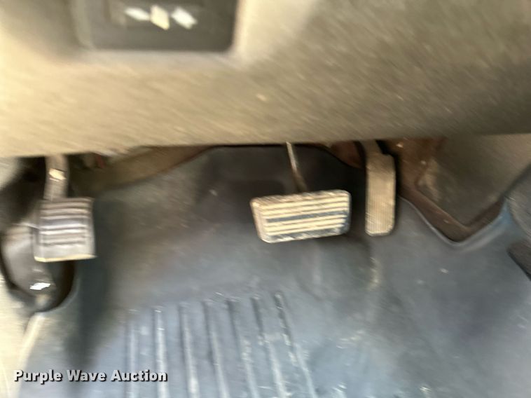 image for item EB2976 2013 Chevrolet Silverado 1500 Ext. Cab pickup truck