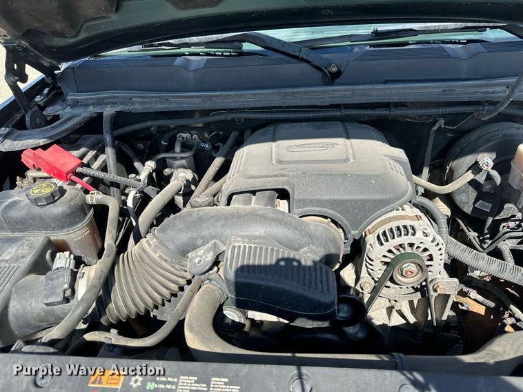 image for item EB2976 2013 Chevrolet Silverado 1500 Ext. Cab pickup truck