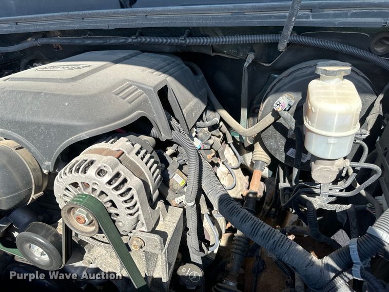 image for item EB2976 2013 Chevrolet Silverado 1500 Ext. Cab pickup truck