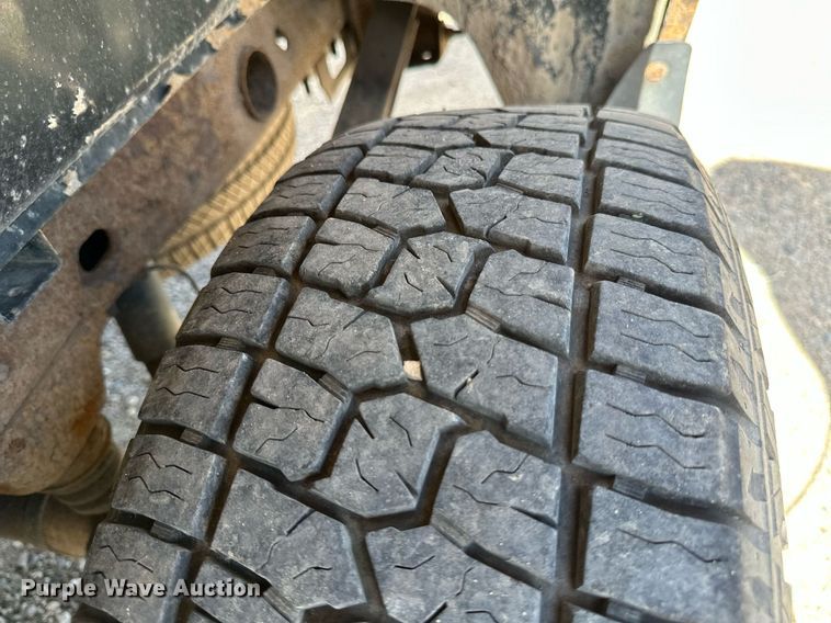 image for item EB2976 2013 Chevrolet Silverado 1500 Ext. Cab pickup truck