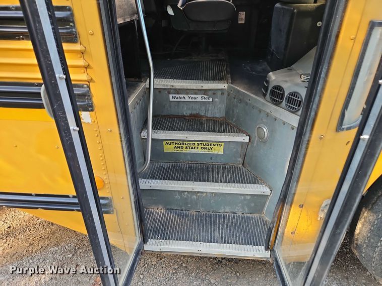 image for item EB8240 2005 Blue Bird Vision school bus