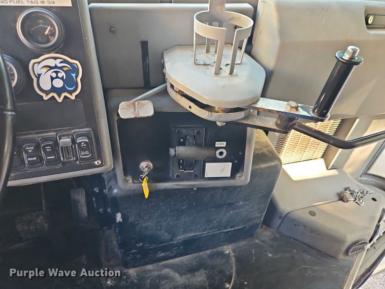 image for item EB8240 2005 Blue Bird Vision school bus