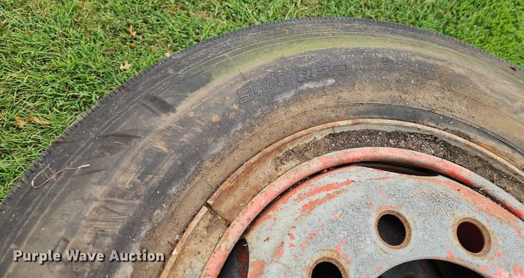 image for item EB8251 (22) tires and wheels