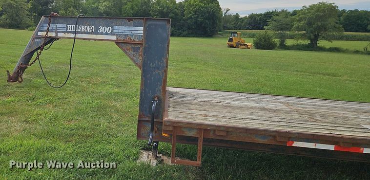 image for item EB8256 2000 Hillsboro Industries 300 equipment trailer