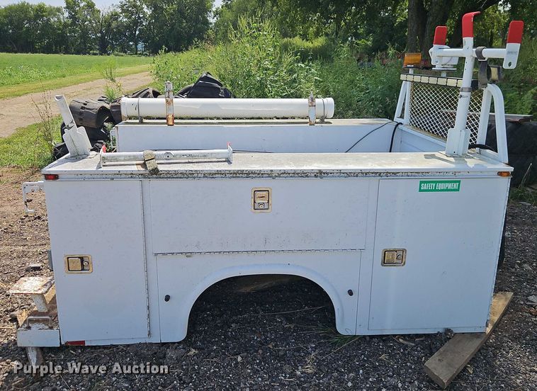 image for item EB8262 Knapheide 696J utility bed