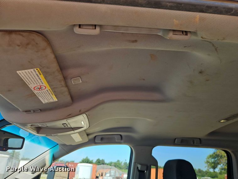 image for item EB8266 2017 Chevrolet Silverado 2500HD Crew Cab pickup truck