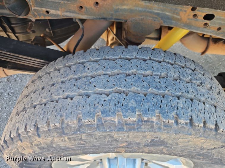 image for item EB8266 2017 Chevrolet Silverado 2500HD Crew Cab pickup truck