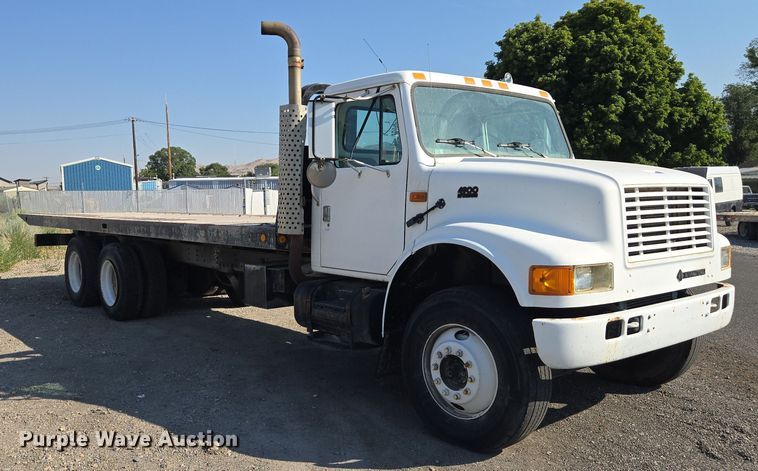 image for item EC1116 1995 International 4900 rollback truck