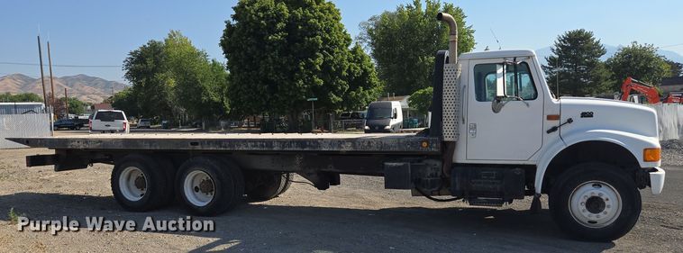 image for item EC1116 1995 International 4900 rollback truck