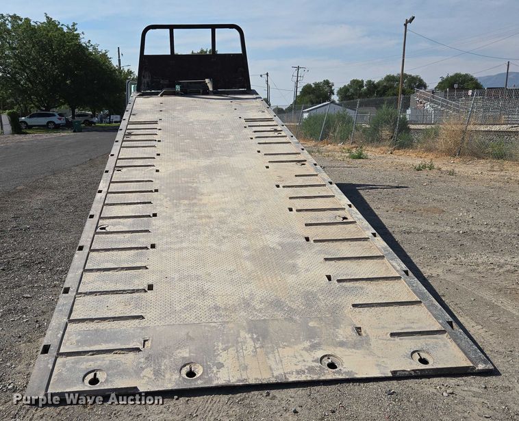 image for item EC1116 1995 International 4900 rollback truck