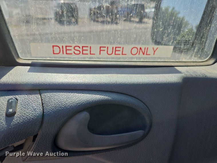 image for item EC1116 1995 International 4900 rollback truck