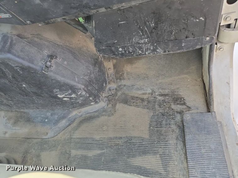 image for item EC1116 1995 International 4900 rollback truck