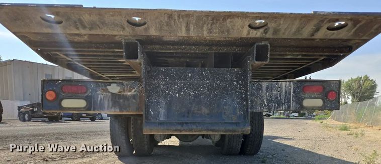 image for item EC1116 1995 International 4900 rollback truck