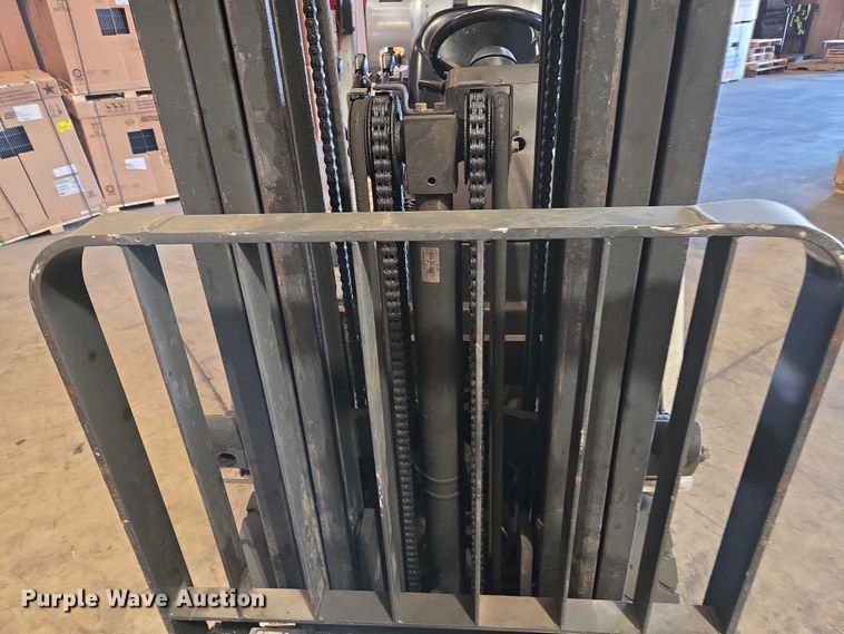 image for item EC1123 2017 UniCarriers CFS40 forklift