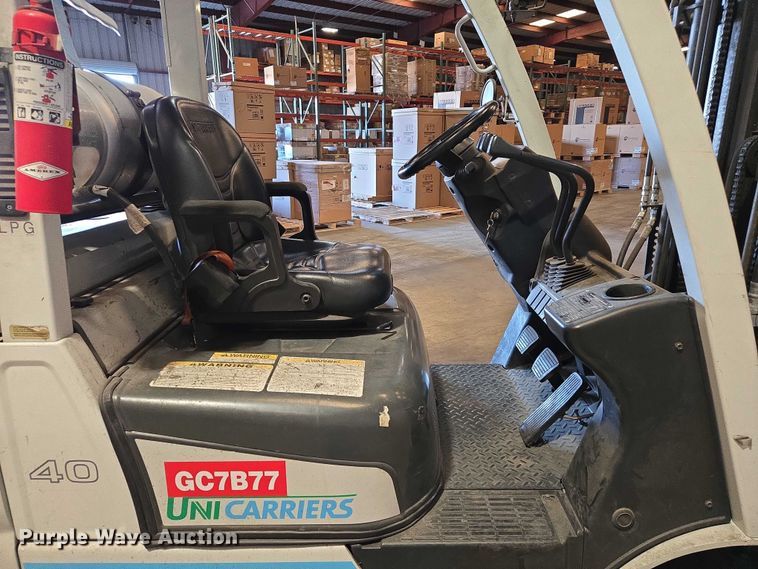 image for item EC1123 2017 UniCarriers CFS40 forklift