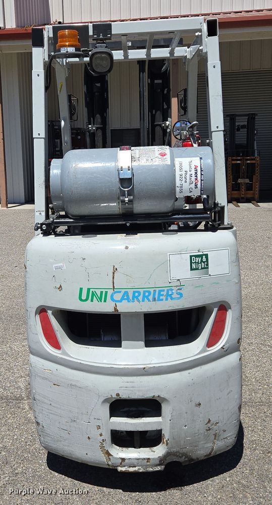 image for item EC1125 2017 UniCarriers CFS40 forklift