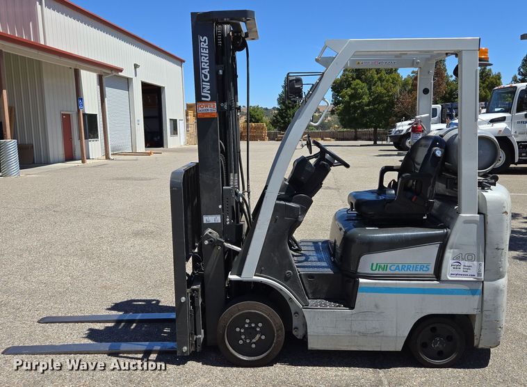 image for item EC1125 2017 UniCarriers CFS40 forklift