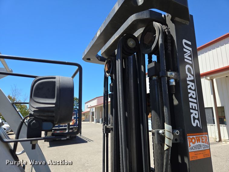 image for item EC1125 2017 UniCarriers CFS40 forklift