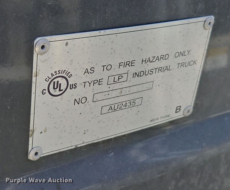 image for item EC1125 2017 UniCarriers CFS40 forklift