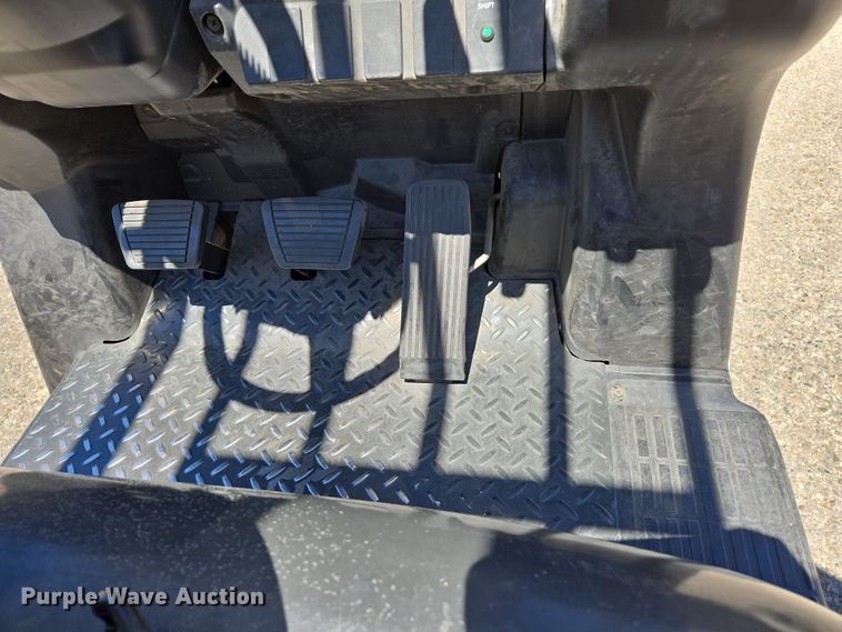 image for item EC1125 2017 UniCarriers CFS40 forklift