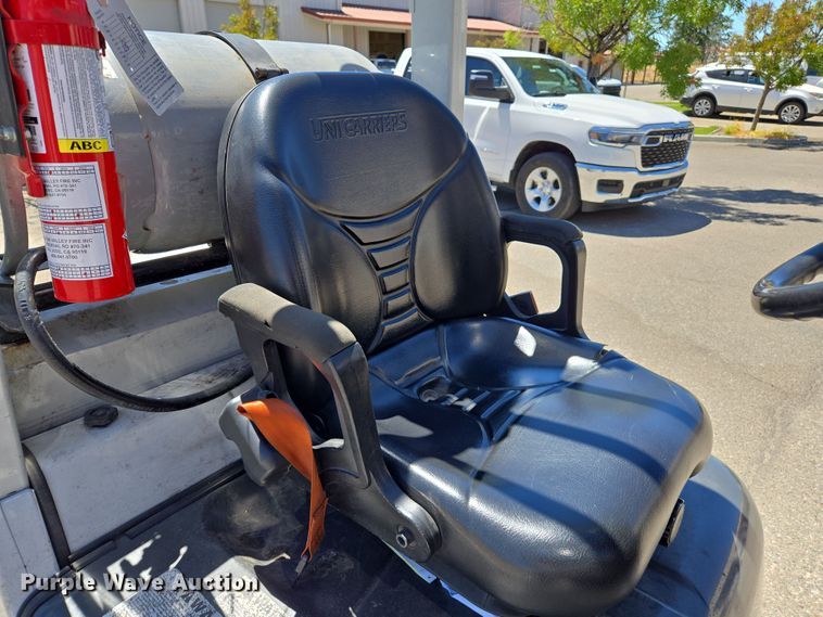 image for item EC1125 2017 UniCarriers CFS40 forklift