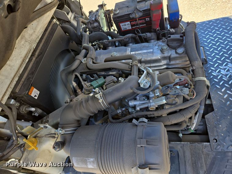 image for item EC1125 2017 UniCarriers CFS40 forklift