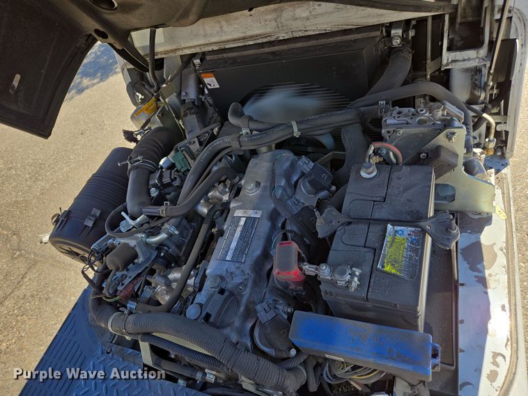 image for item EC1125 2017 UniCarriers CFS40 forklift