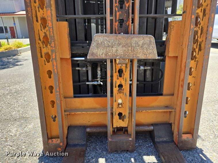 image for item EC1126 2017 UniCarriers CFS40 forklift