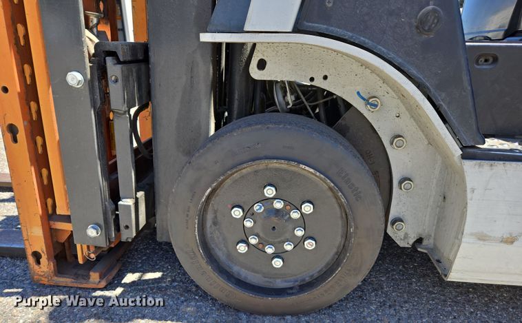 image for item EC1126 2017 UniCarriers CFS40 forklift